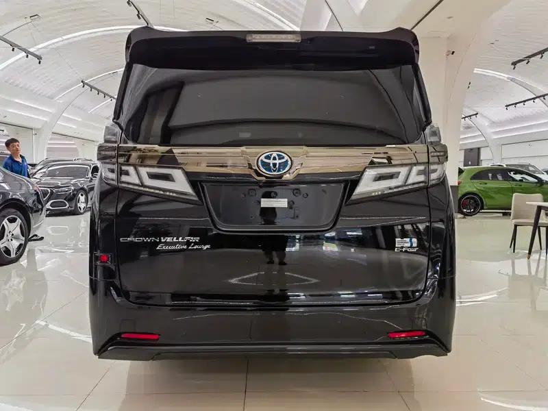 2022 Alphard Crown Hybrid Gold Edition 2.5L HV Premium — миниатюра 3