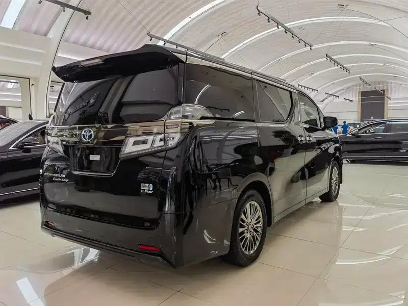 2022 Alphard Crown Hybrid Gold Edition 2.5L HV Premium — миниатюра 4