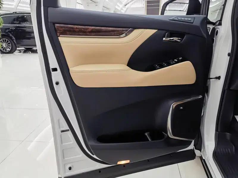 2020 Alphard Hybrid 2.5L HV Luxury Edition — миниатюра 9