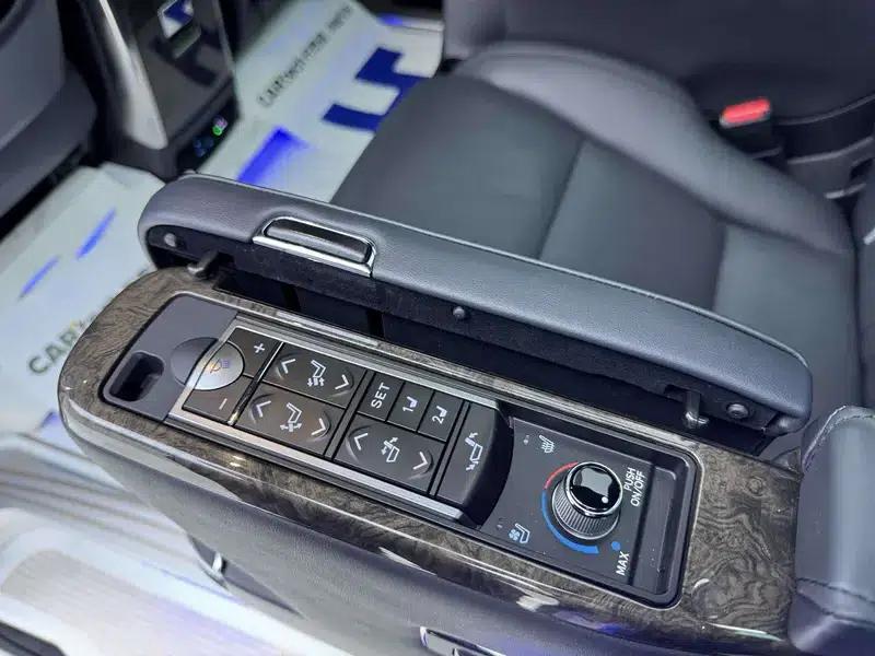 2021 Alphard Crown Hybrid 2.5L HV Premium Edition — миниатюра 11