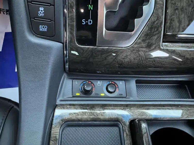 2021 Alphard Crown Hybrid 2.5L HV Premium Edition — миниатюра 19