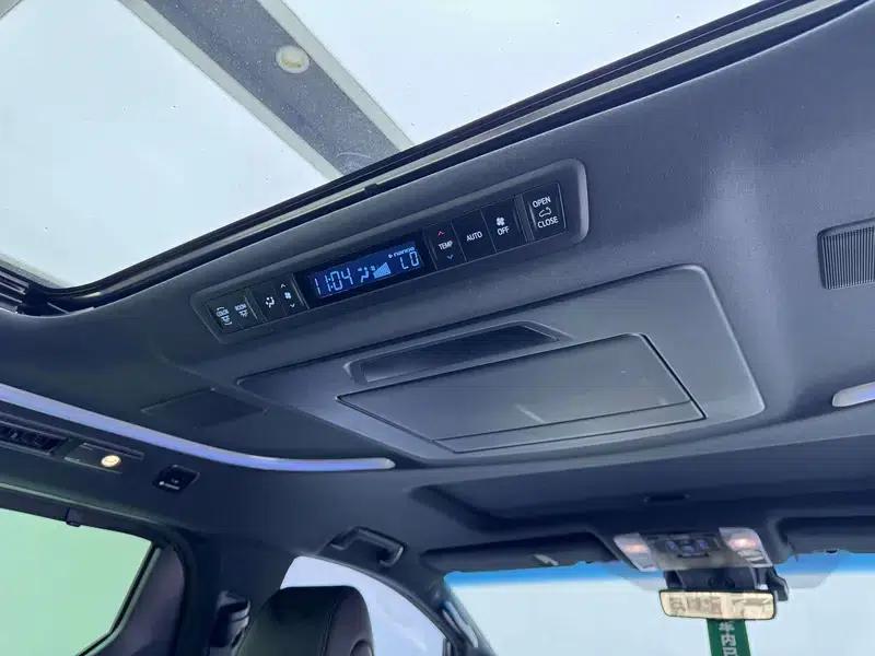 2021 Alphard Crown Hybrid 2.5L HV Premium Edition — миниатюра 35