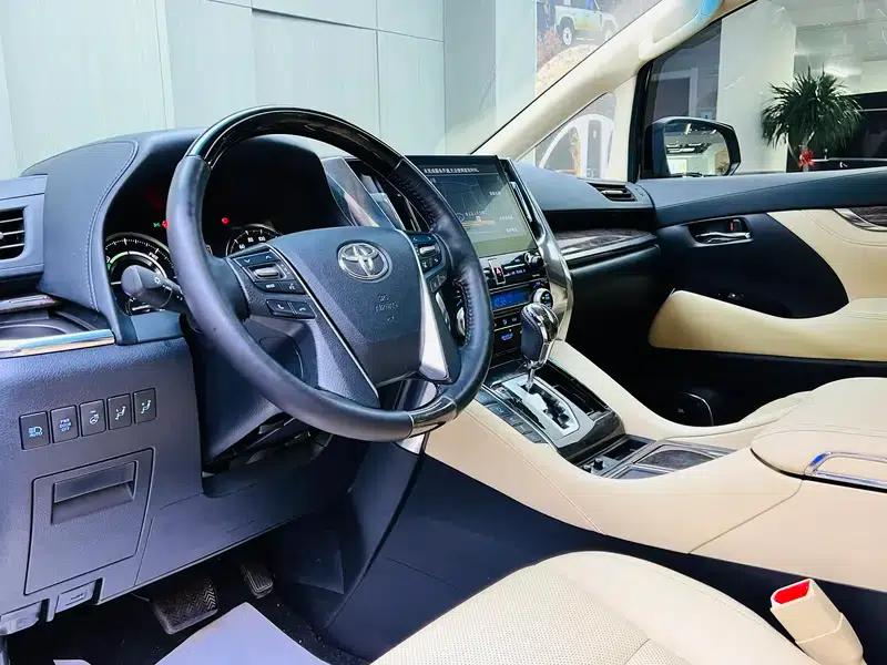 2020 Alphard Hybrid 2.5L HV Premium Edition — миниатюра 15