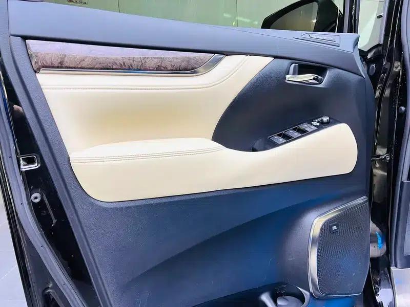 2020 Alphard Hybrid 2.5L HV Premium Edition — миниатюра 9