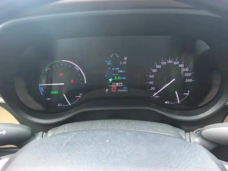 2024 Sena Hybrid 2.5L Luxury Edition — миниатюра 13