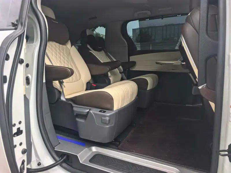 2024 Sena Hybrid 2.5L Luxury Edition — миниатюра 22