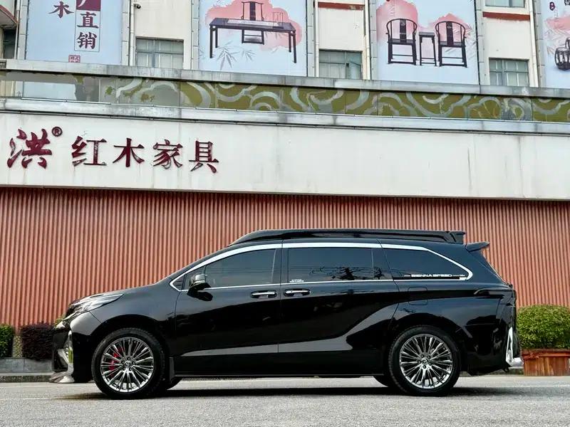2024 Sena Hybrid 2.5L AWD Premium Edition — миниатюра 4