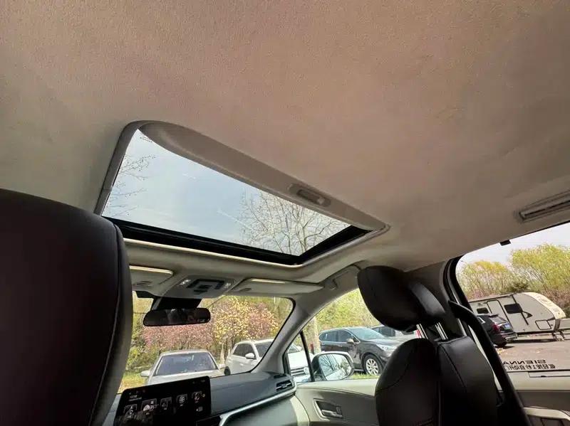 Sena 2021 2.5L Hybrid Comfort Edition — миниатюра 18