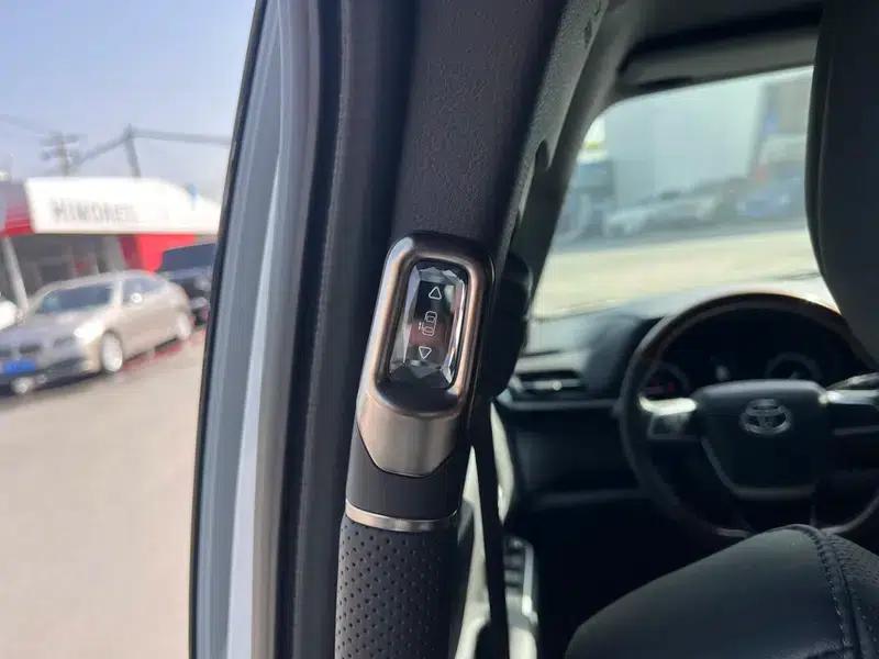 2024 Sena Hybrid 2.5L AWD Premium Edition — миниатюра 8