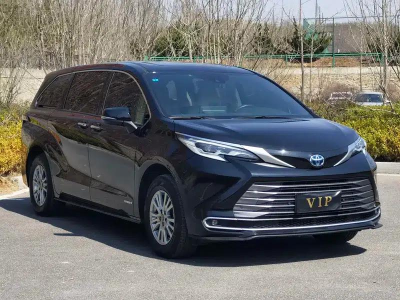 2023 Sena Hybrid 2.5L Luxury Edition — миниатюра 3