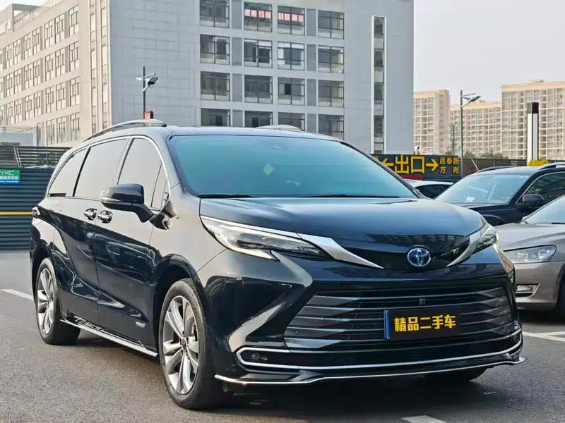 Sena 2023 Hybrid 2.5L Premium Edition — миниатюра 3