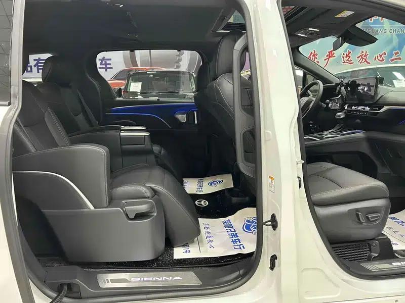 Sena 2024 Hybrid 2.5L Premium Edition — миниатюра 15