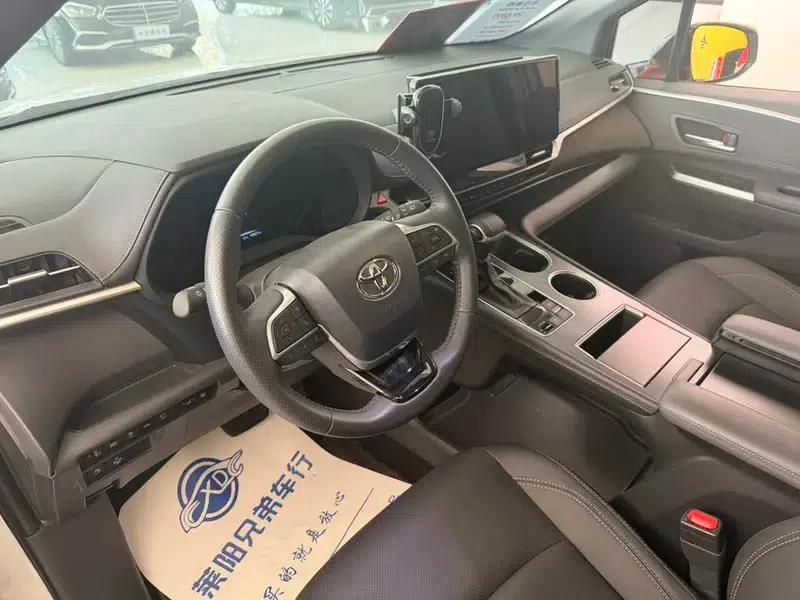 Sena 2024 Hybrid 2.5L Premium Edition — миниатюра 10