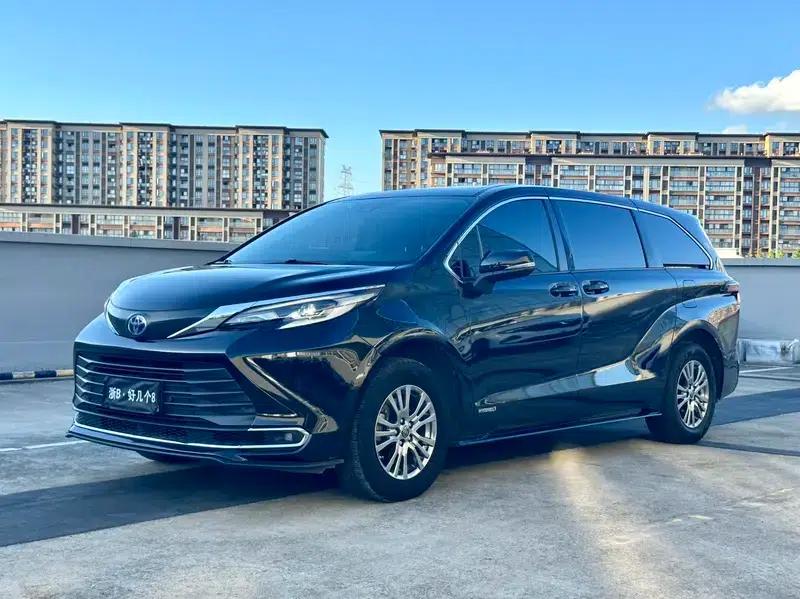 Sena 2021 2.5L Hybrid Premium Edition — миниатюра 1
