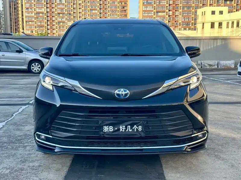 Sena 2021 2.5L Hybrid Premium Edition — миниатюра 2