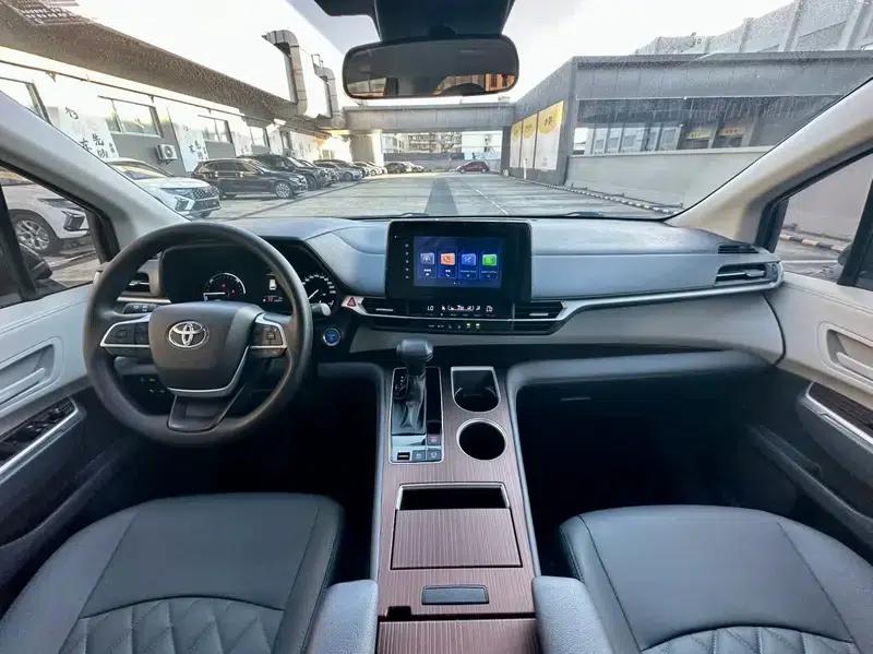 Sena 2021 2.5L Hybrid Premium Edition — миниатюра 8