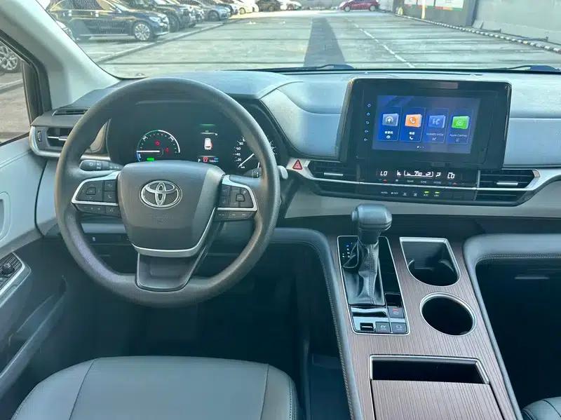 Sena 2021 2.5L Hybrid Premium Edition — миниатюра 9