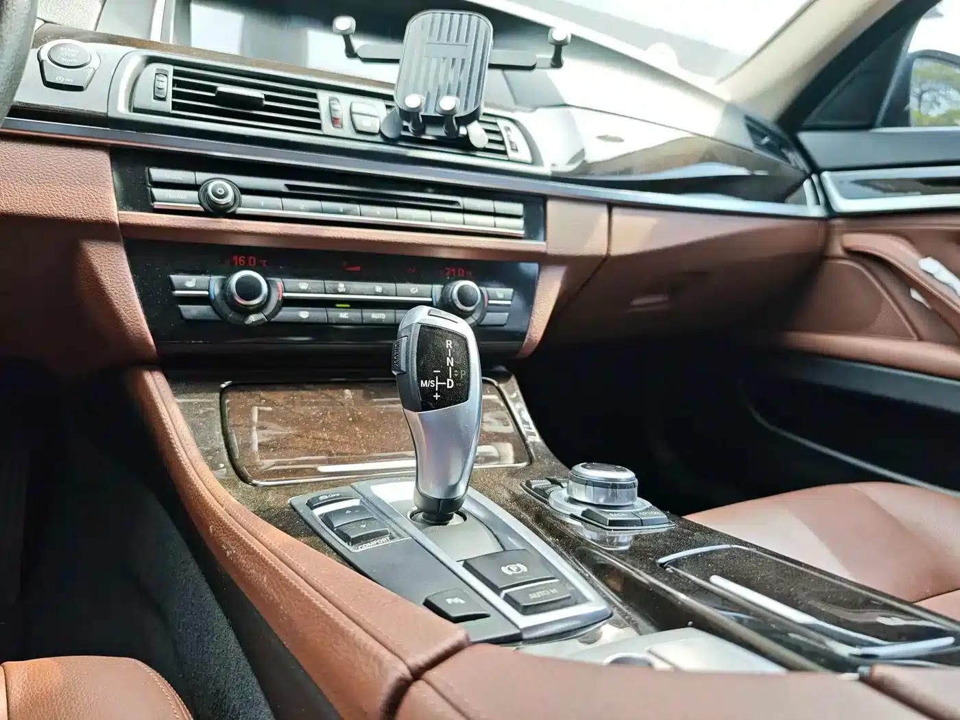 2014 BMW 5 Series 525Li Leading Edition — миниатюра 11