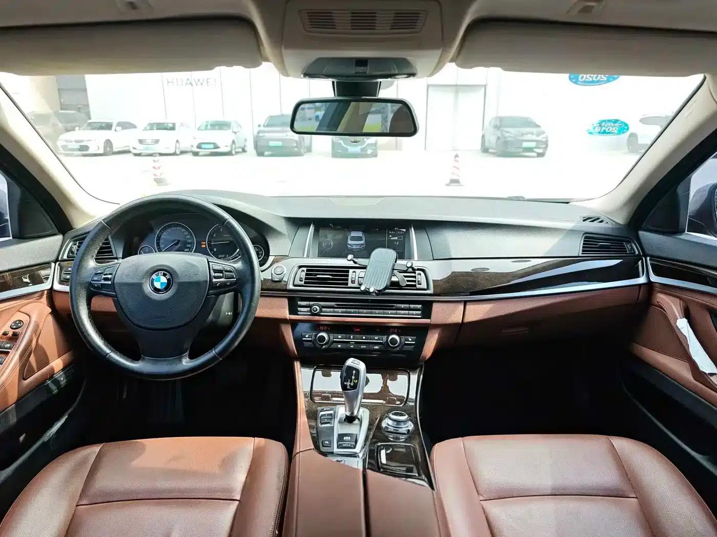 2014 BMW 5 Series 525Li Leading Edition — миниатюра 7