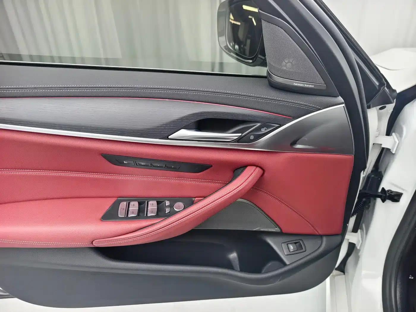 BMW 5 Series 2022 Facelift II 530Li Luxury M Sport Package — миниатюра 8