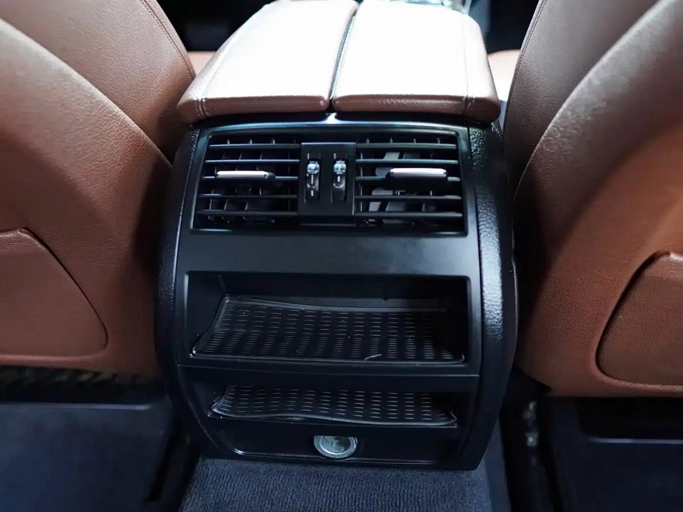 BMW 5 Series 2017 525Li Leading Edition — миниатюра 23