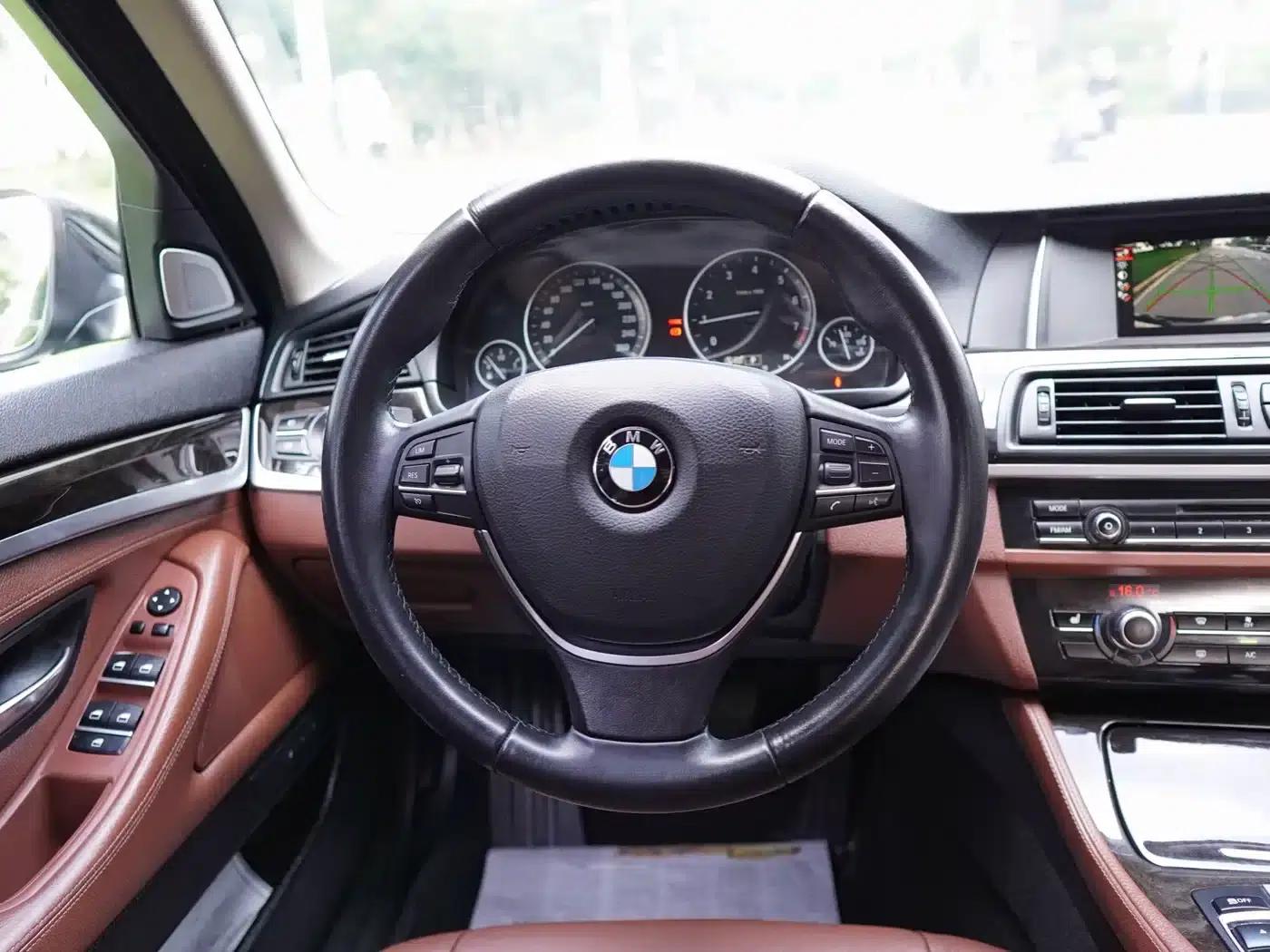 BMW 5 Series 2017 525Li Leading Edition — миниатюра 8