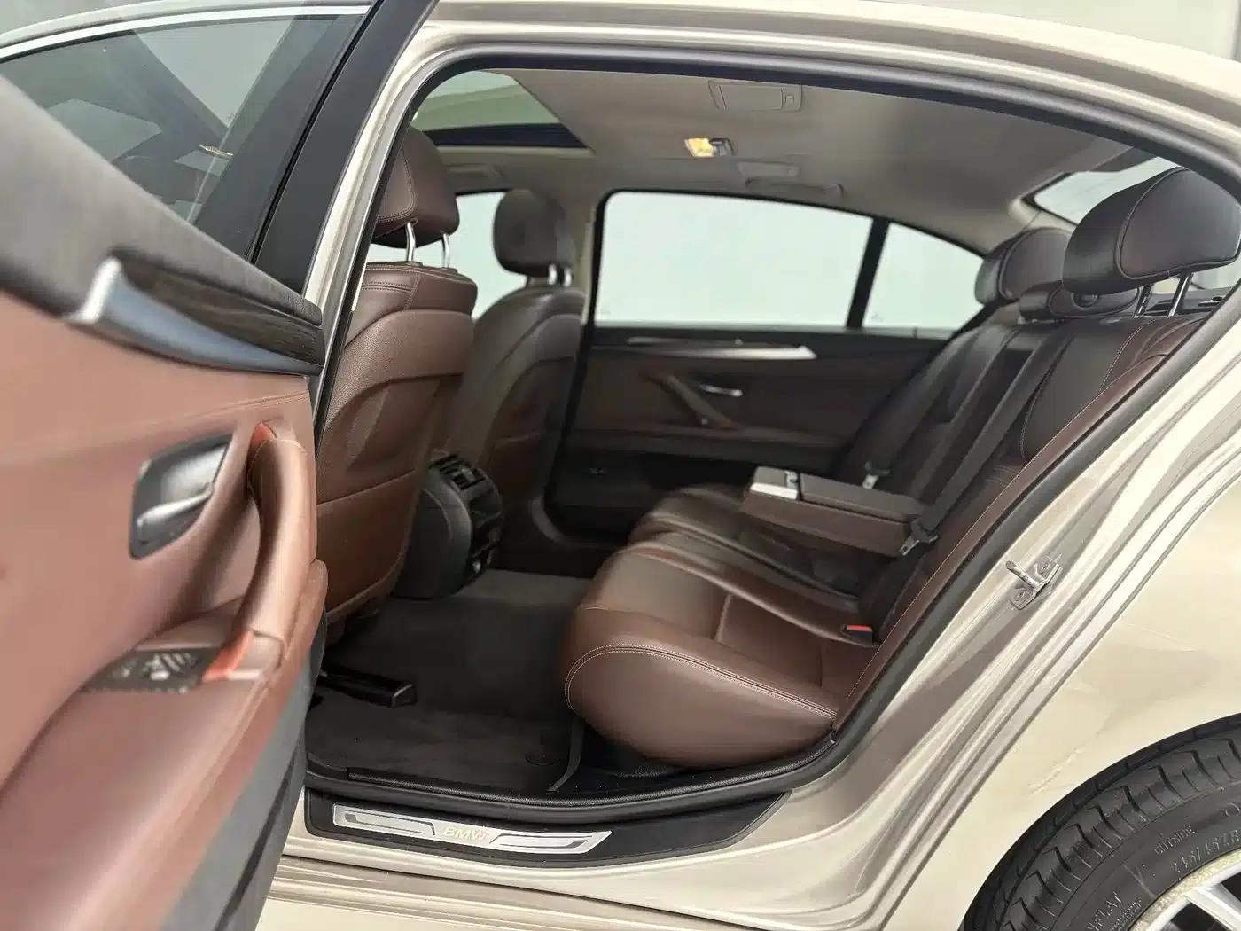 2014 BMW 5 Series 525Li Luxury Design Package — миниатюра 7