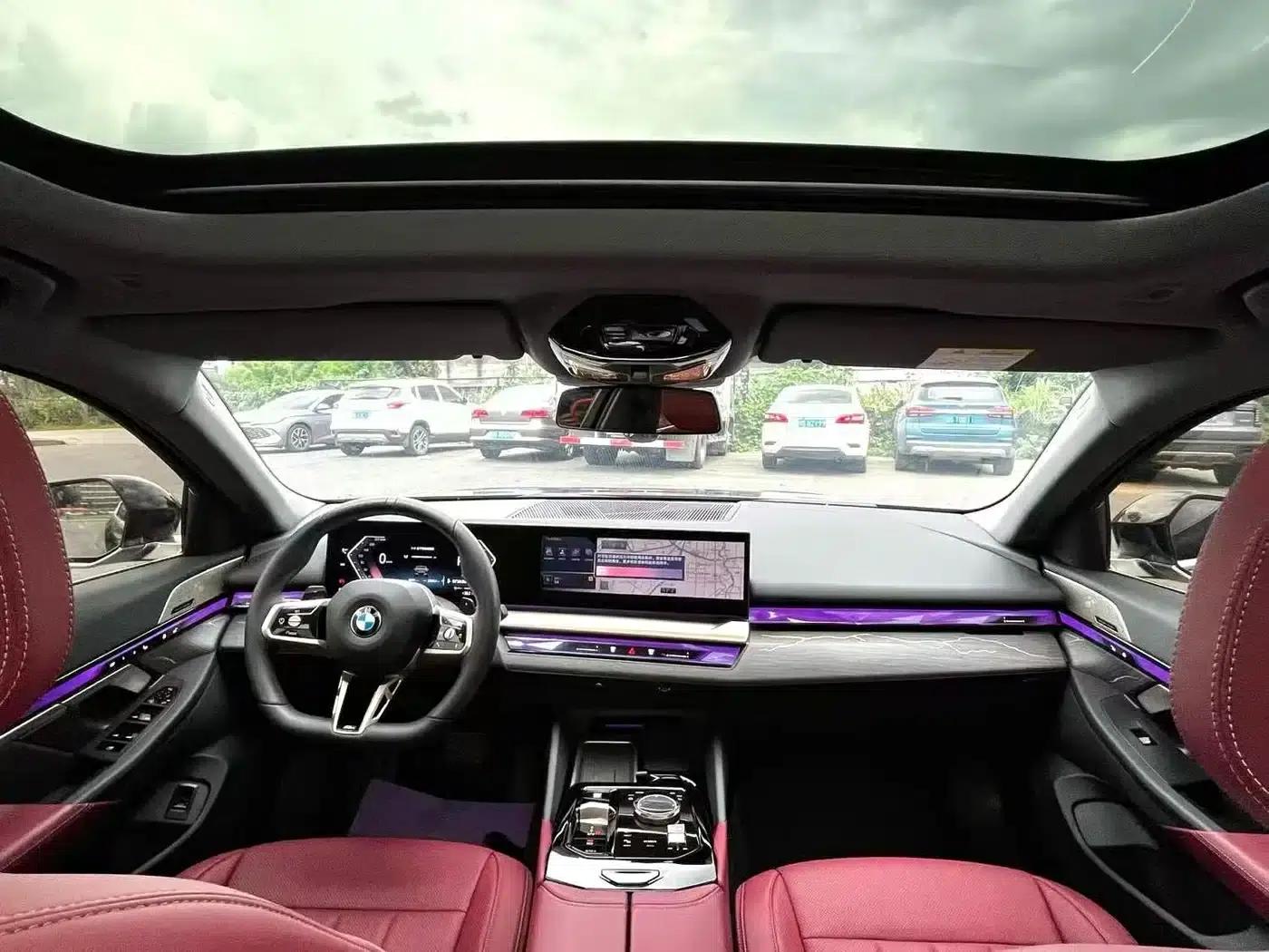 2024 BMW 5 Series 530Li xDrive M Sport Package — миниатюра 3