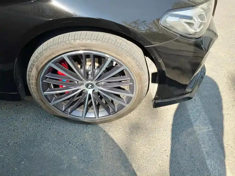 2022 BMW 5 Series Facelift 530Li xDrive M Sport Package — миниатюра 6