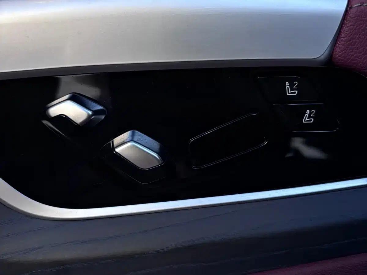 2021 BMW 5 Series Facelift 530Li Luxury M Sport Package — миниатюра 14
