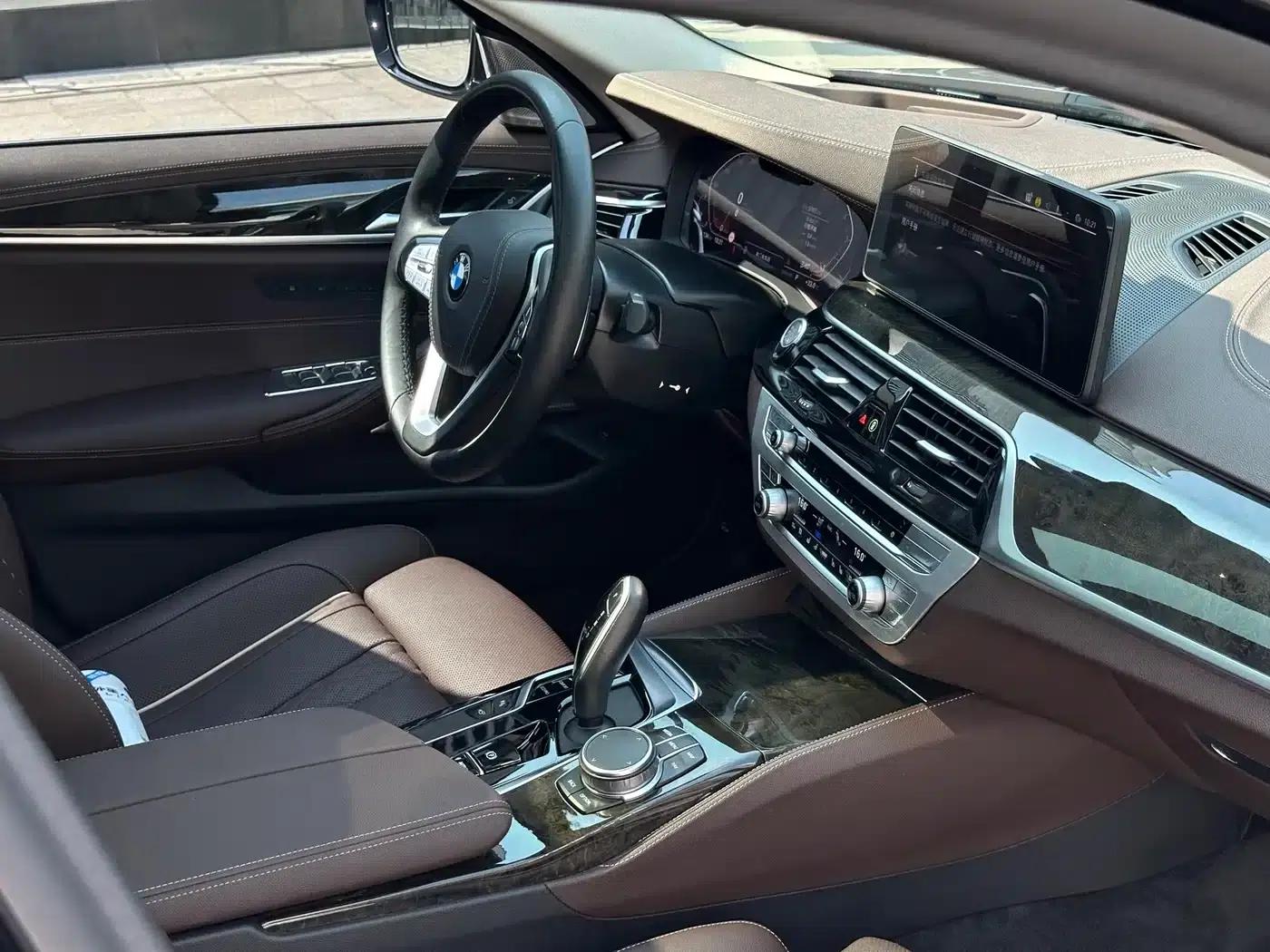 2021 BMW 5 Series Facelift 530Li Executive Luxury Package — миниатюра 25