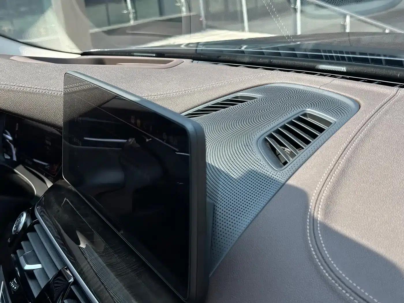 2021 BMW 5 Series Facelift 530Li Executive Luxury Package — миниатюра 26