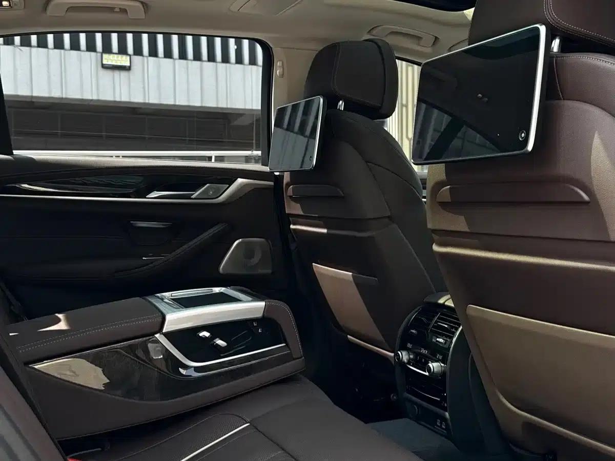 2021 BMW 5 Series Facelift 530Li Executive Luxury Package — миниатюра 31
