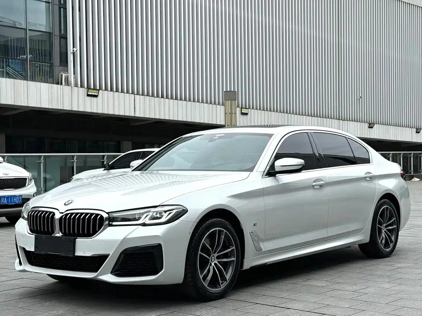 BMW 5 Series 2022 Facelift II 525Li M Sport Package — миниатюра 1