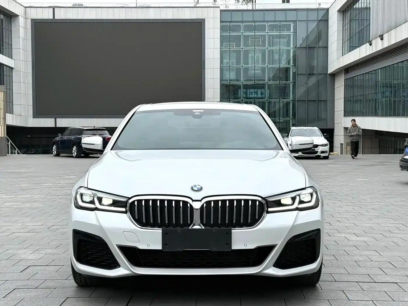 BMW 5 Series 2022 Facelift II 525Li M Sport Package — миниатюра 2