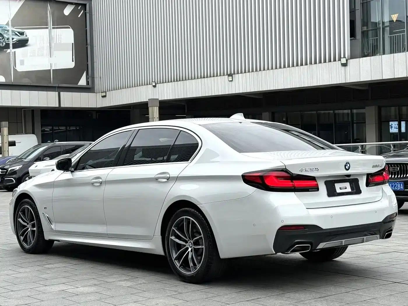 BMW 5 Series 2022 Facelift II 525Li M Sport Package — миниатюра 8