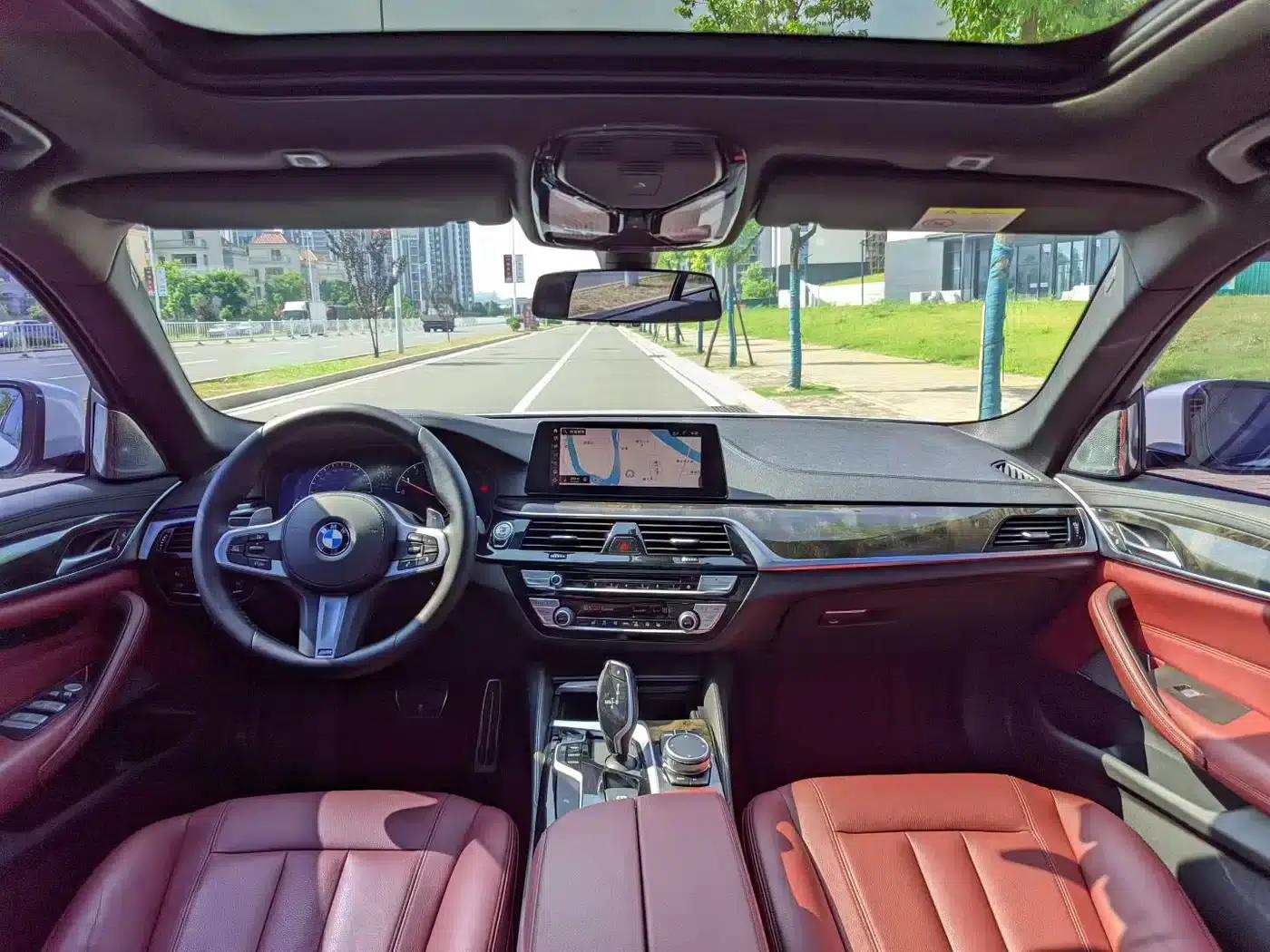 2019 BMW 5 Series 530Li xDrive M Sport Package — миниатюра 7