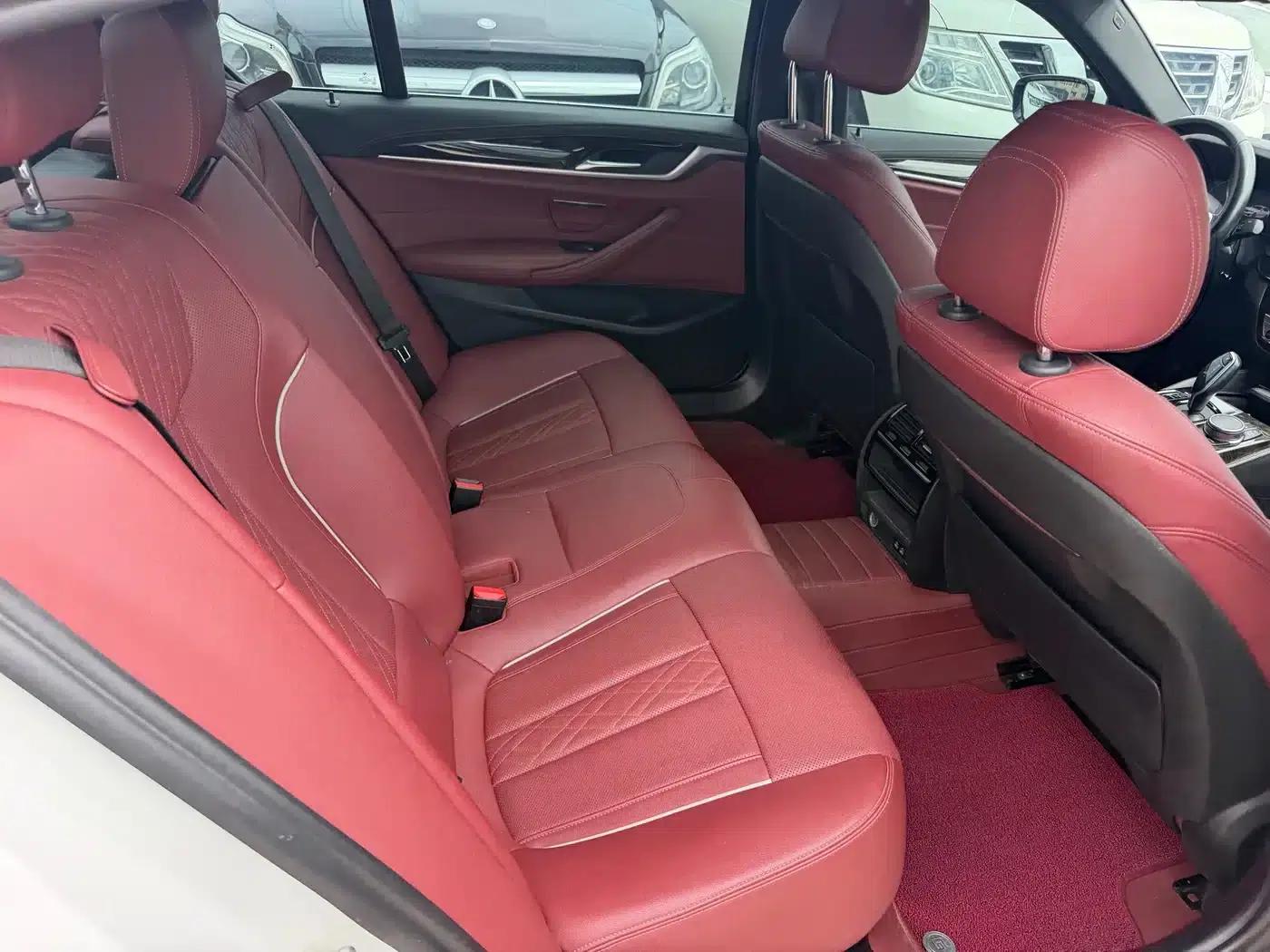2022 BMW 5 Series 525Li M Sport Package — миниатюра 5