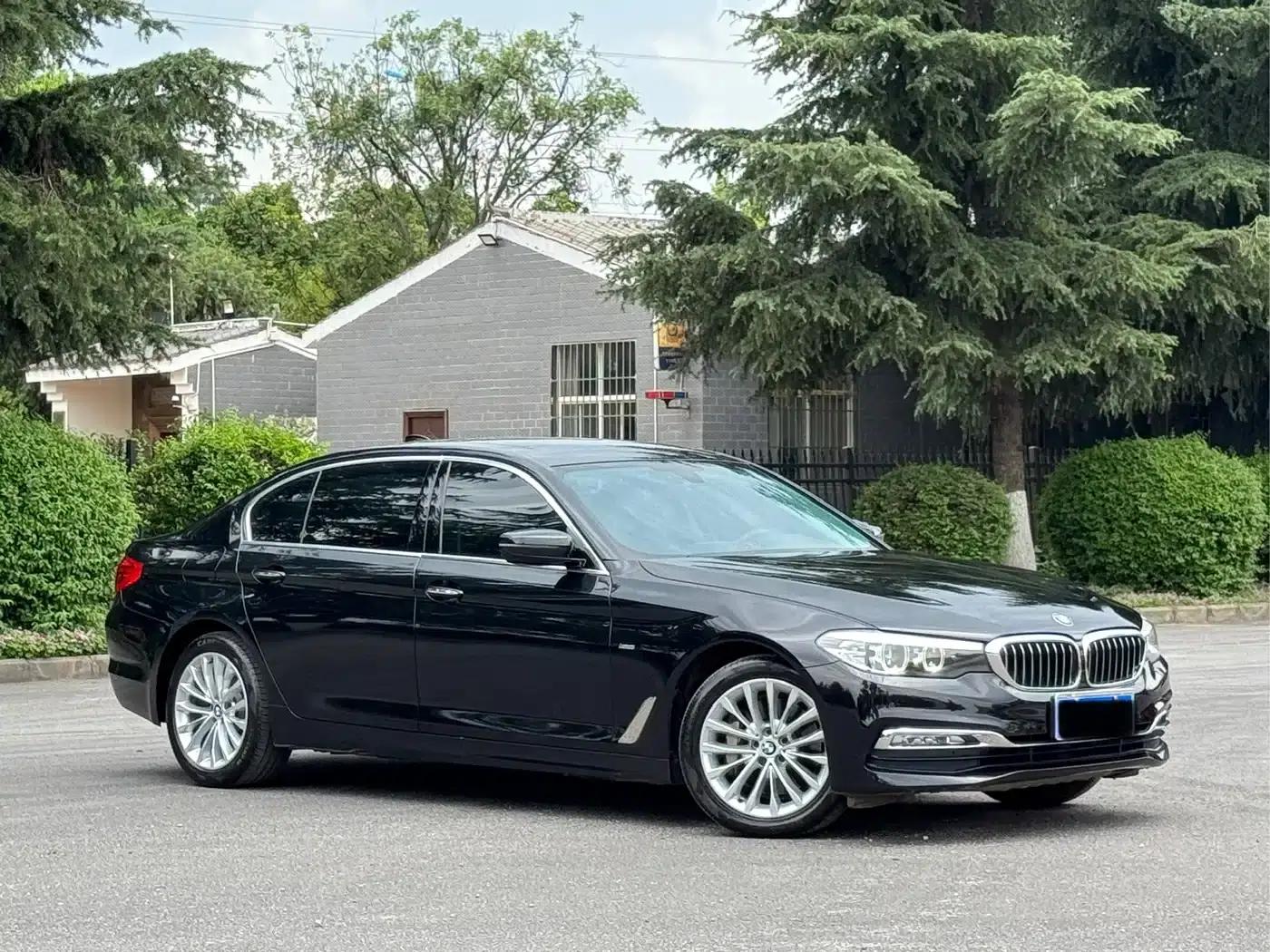 2018 BMW 5 Series 530Li Leading Luxury Package — миниатюра 3