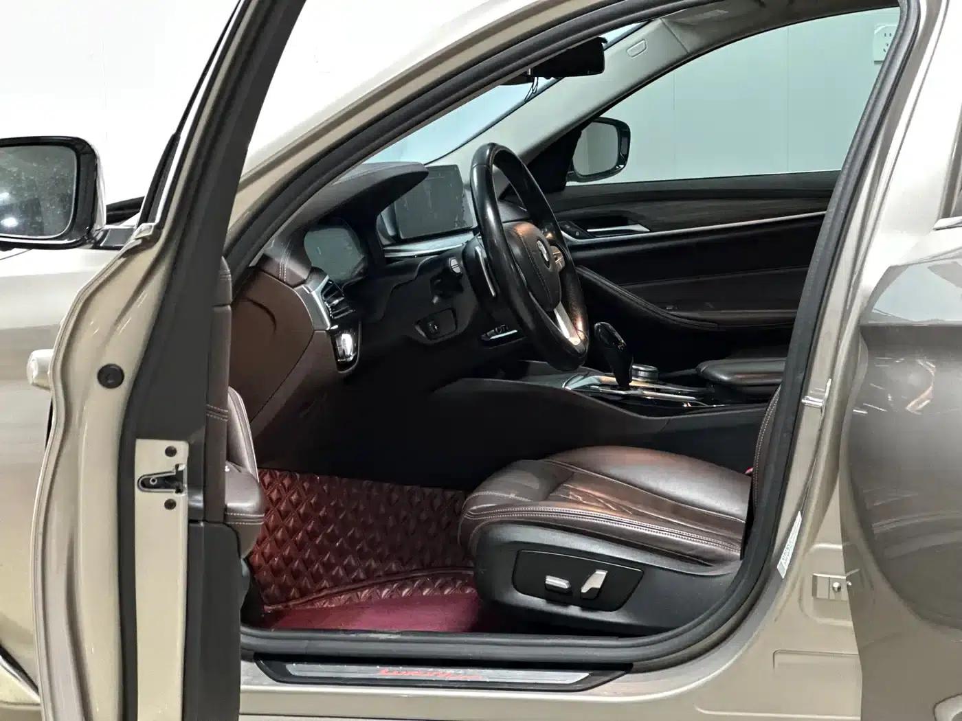 BMW 5 Series 2020 530Li Leading Luxury Package — миниатюра 7