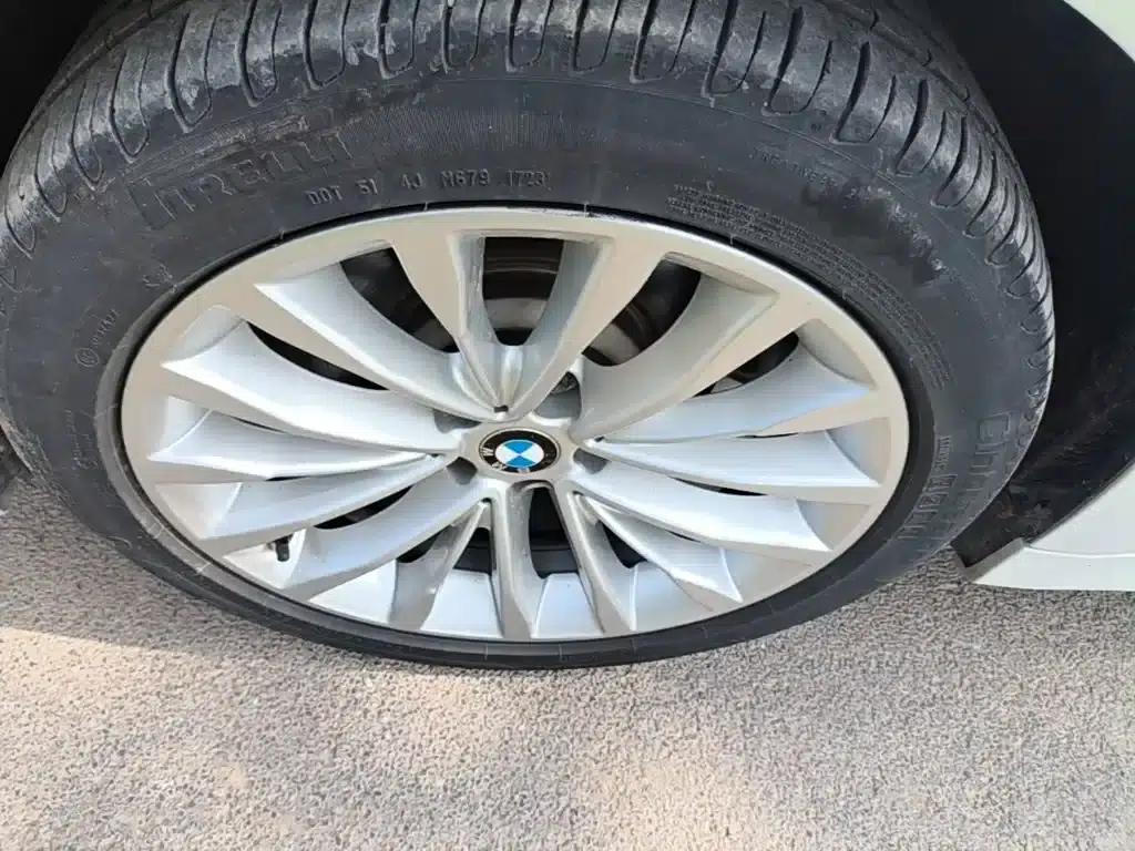 BMW 5 Series 2019 530Li Leading Luxury Package — миниатюра 23