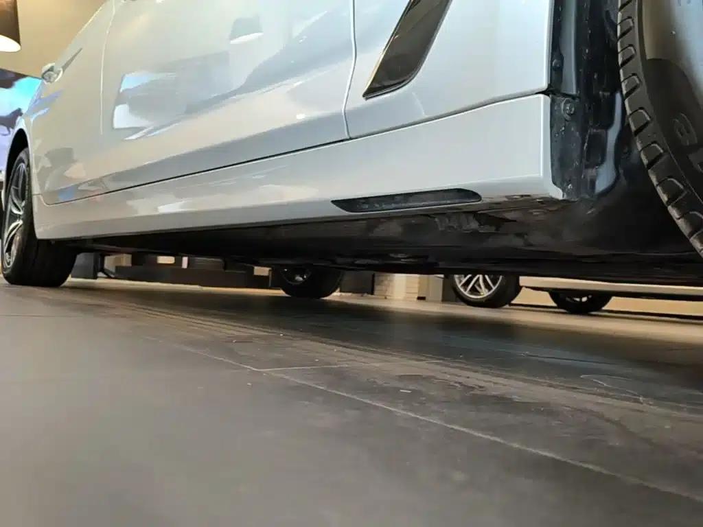2023 BMW 5 Series 530Li Leading Luxury Package — миниатюра 21