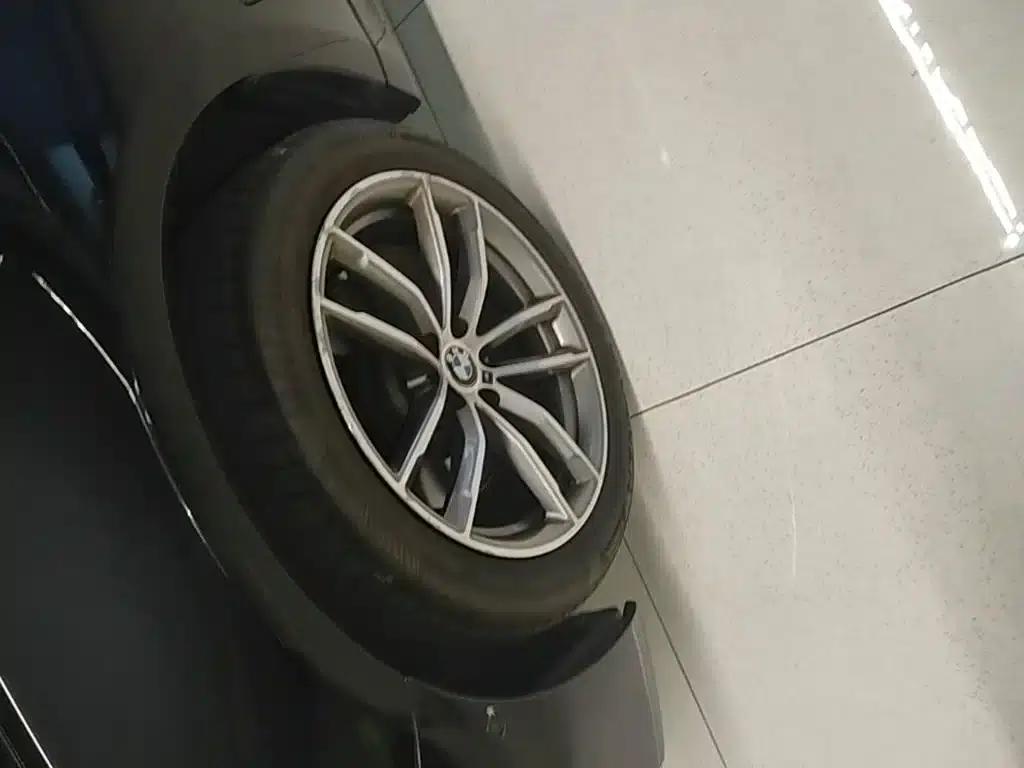 2019 BMW 5 Series 525Li M Sport Package — миниатюра 23