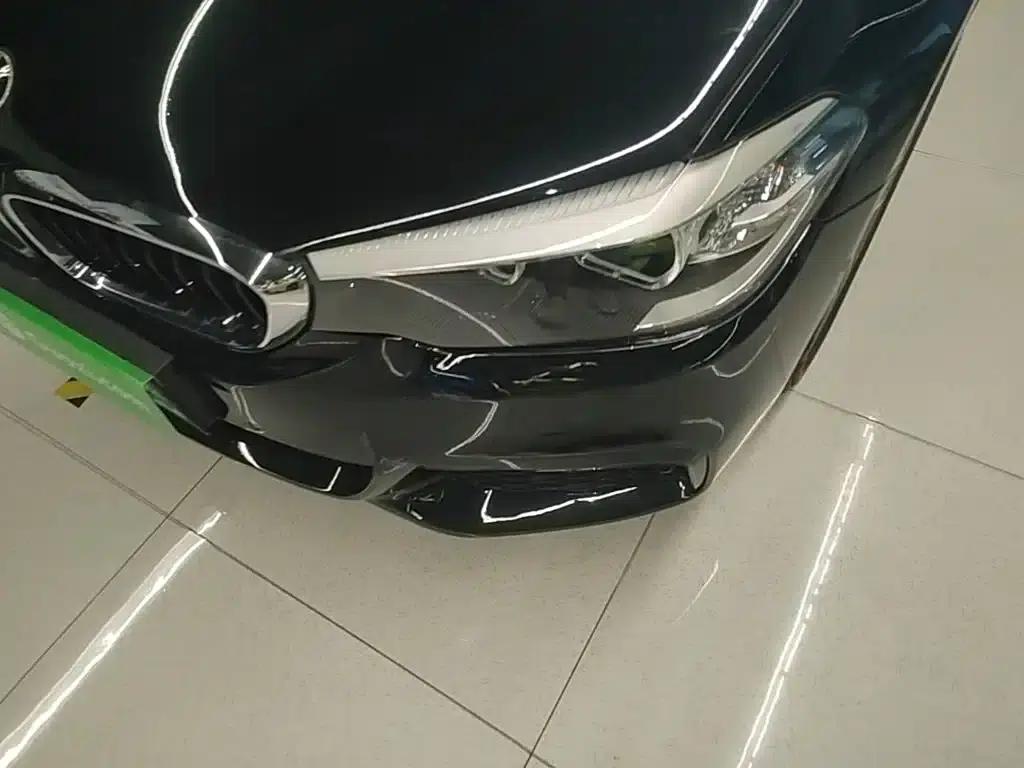 2019 BMW 5 Series 525Li M Sport Package — миниатюра 24