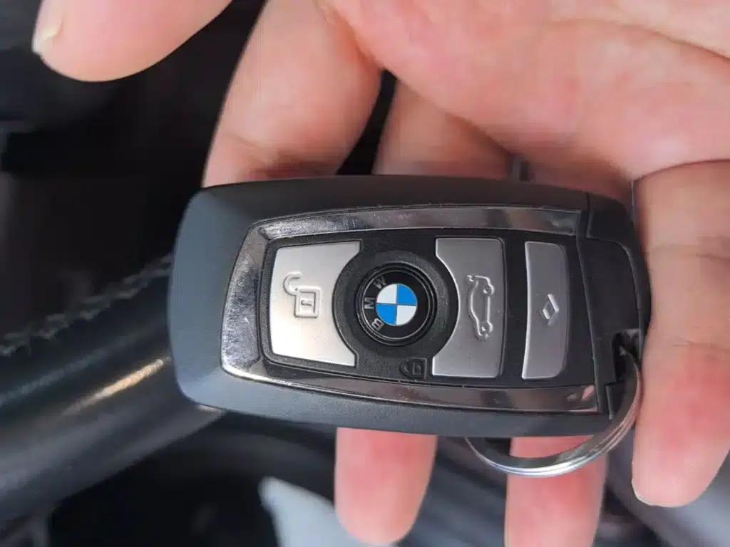 2017 BMW 5 Series 525Li Luxury Design Package — миниатюра 9