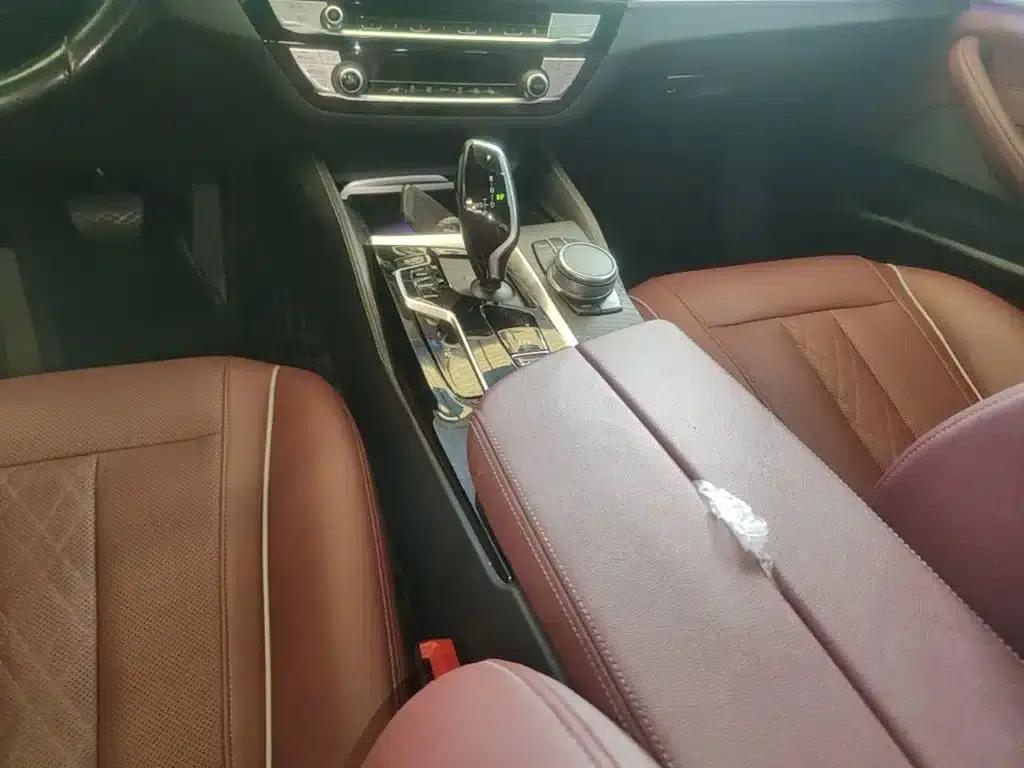 2022 BMW 5 Series Facelift 530Li Leading Edition M Sport Package — миниатюра 14