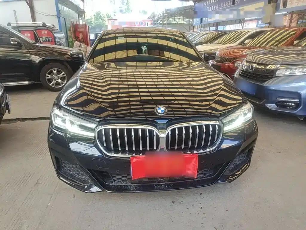 2022 BMW 5 Series Facelift 530Li Leading Edition M Sport Package — миниатюра 3