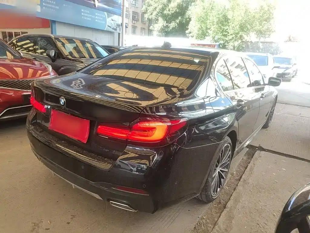 2022 BMW 5 Series Facelift 530Li Leading Edition M Sport Package — миниатюра 7