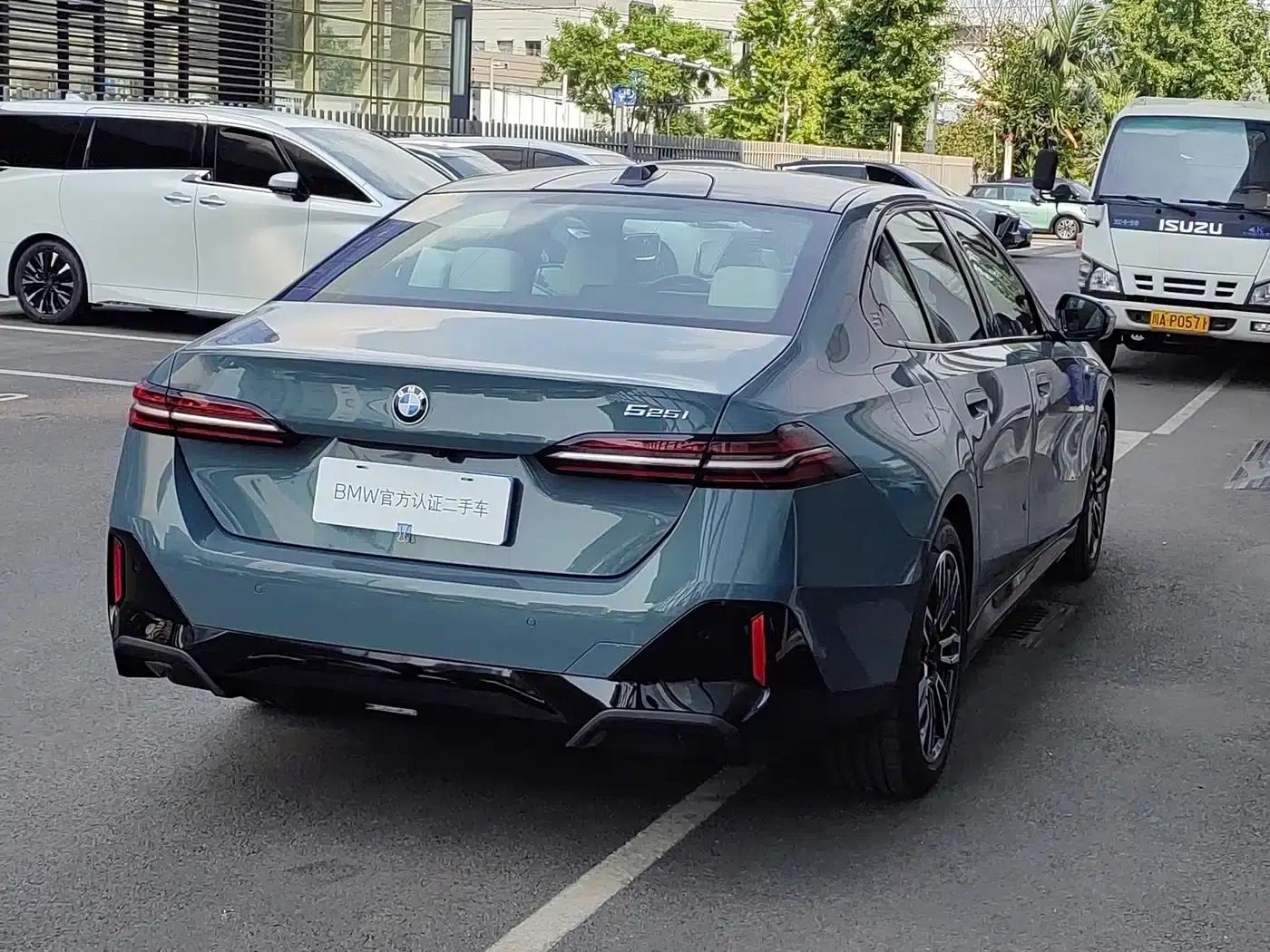 2024 BMW 5 Series Imported Model 525i M Sport Package — миниатюра 4