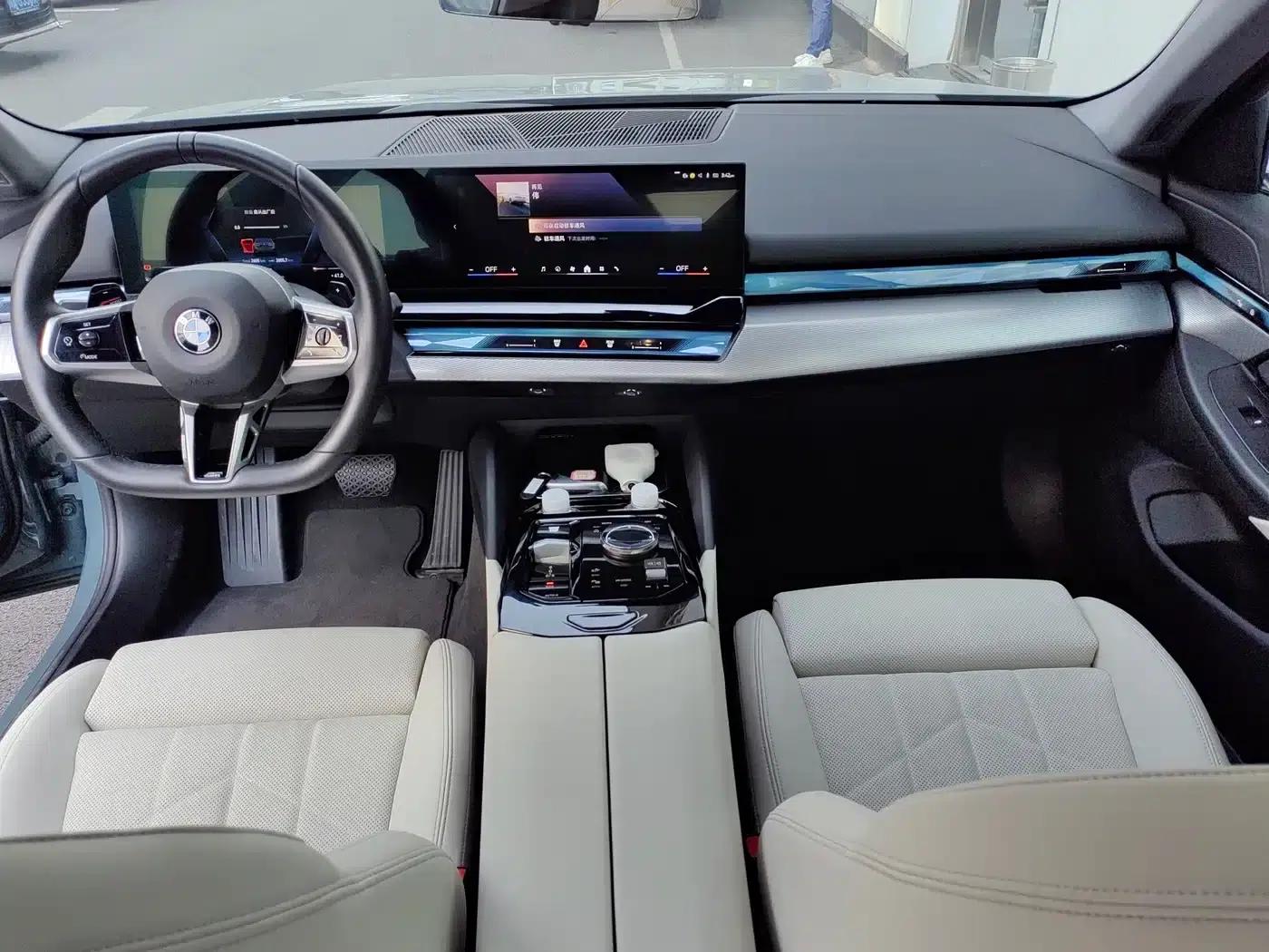 2024 BMW 5 Series Imported Model 525i M Sport Package — миниатюра 6